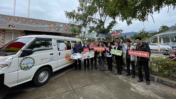 中華三菱得利卡專車加入噗噗共乘服務  提供偏鄉居民交通運輸共乘服務