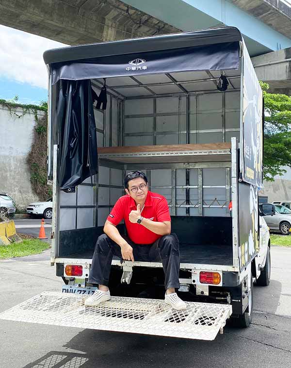 中華汽車將ZINGER PICK UP搖身一變,打造成為專屬街友工作的友洗號